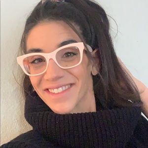 Meet your Posher, Shelby